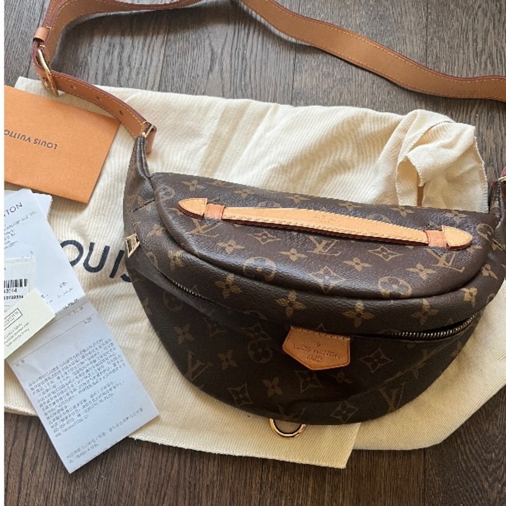 SOLD OUT””””Louis Vuitton monogram bumbag full set